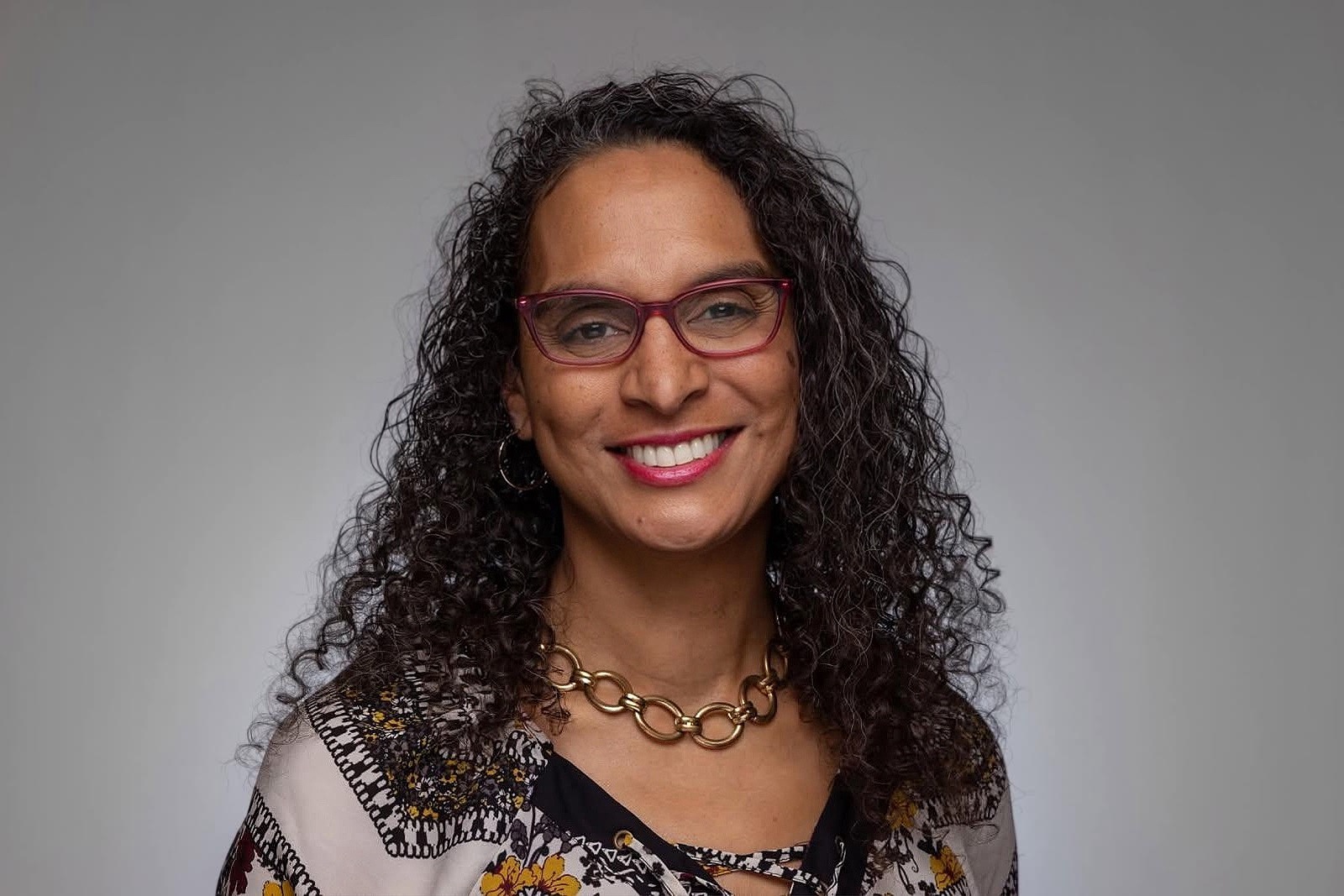 Deanna Marshall headshot